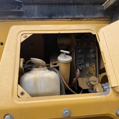 بلدوزر قدرتمندی استفاده شده Cat D5N 120HP حرکت زمین برای صنعت معدن