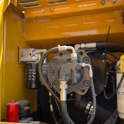 رنگ زرد 1950rpm استفاده شده XCMG Excavator XCMG215 مینی Crawler Digger 21450kg